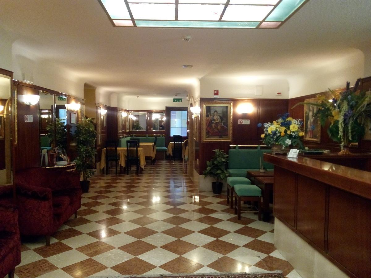 Hotel Diana Veneza Exterior foto